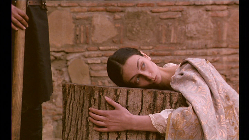 Brigands, Chapter VII – Ληστές (Κεφάλαιο VII)